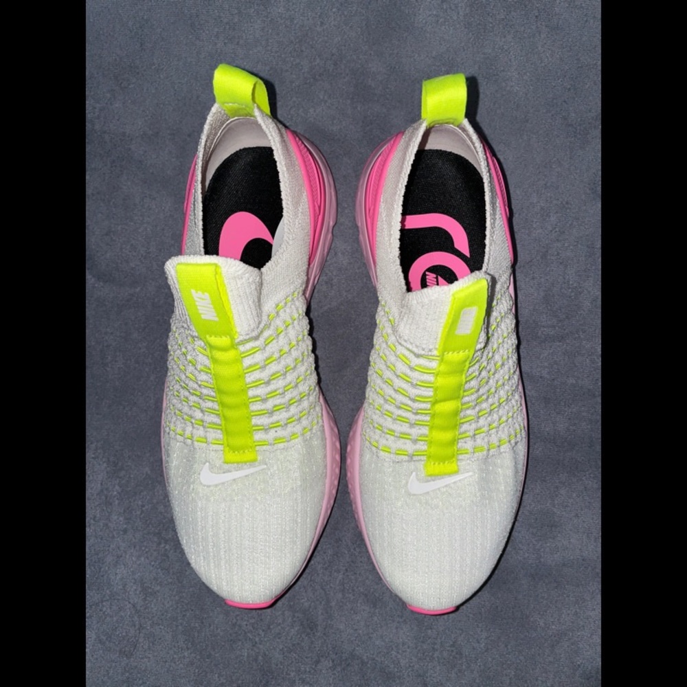 Nike React Phantom Run Flyknit 2-NWOT